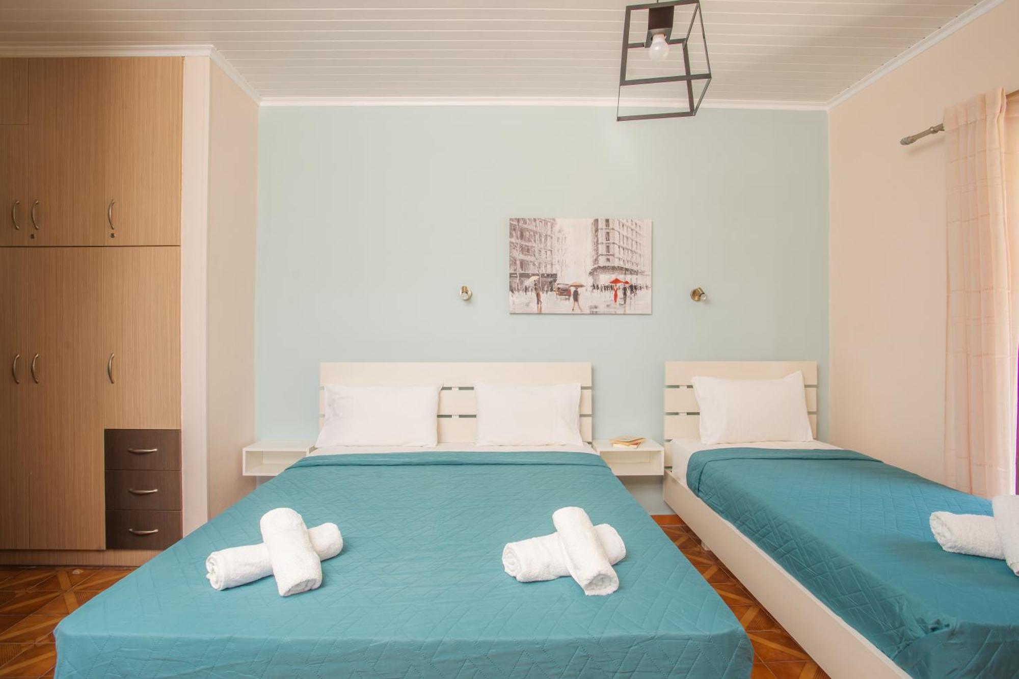 Eros Appartments Kalamítsi Exterior foto